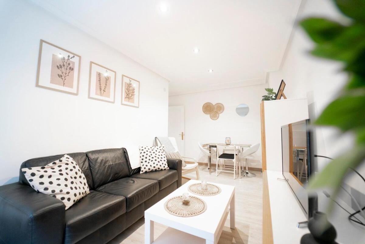 Apartamento Avenida De Castilla Хихон Екстериор снимка