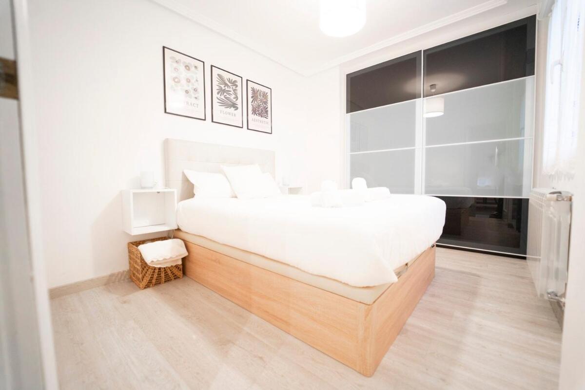 Apartamento Avenida De Castilla Хихон Екстериор снимка